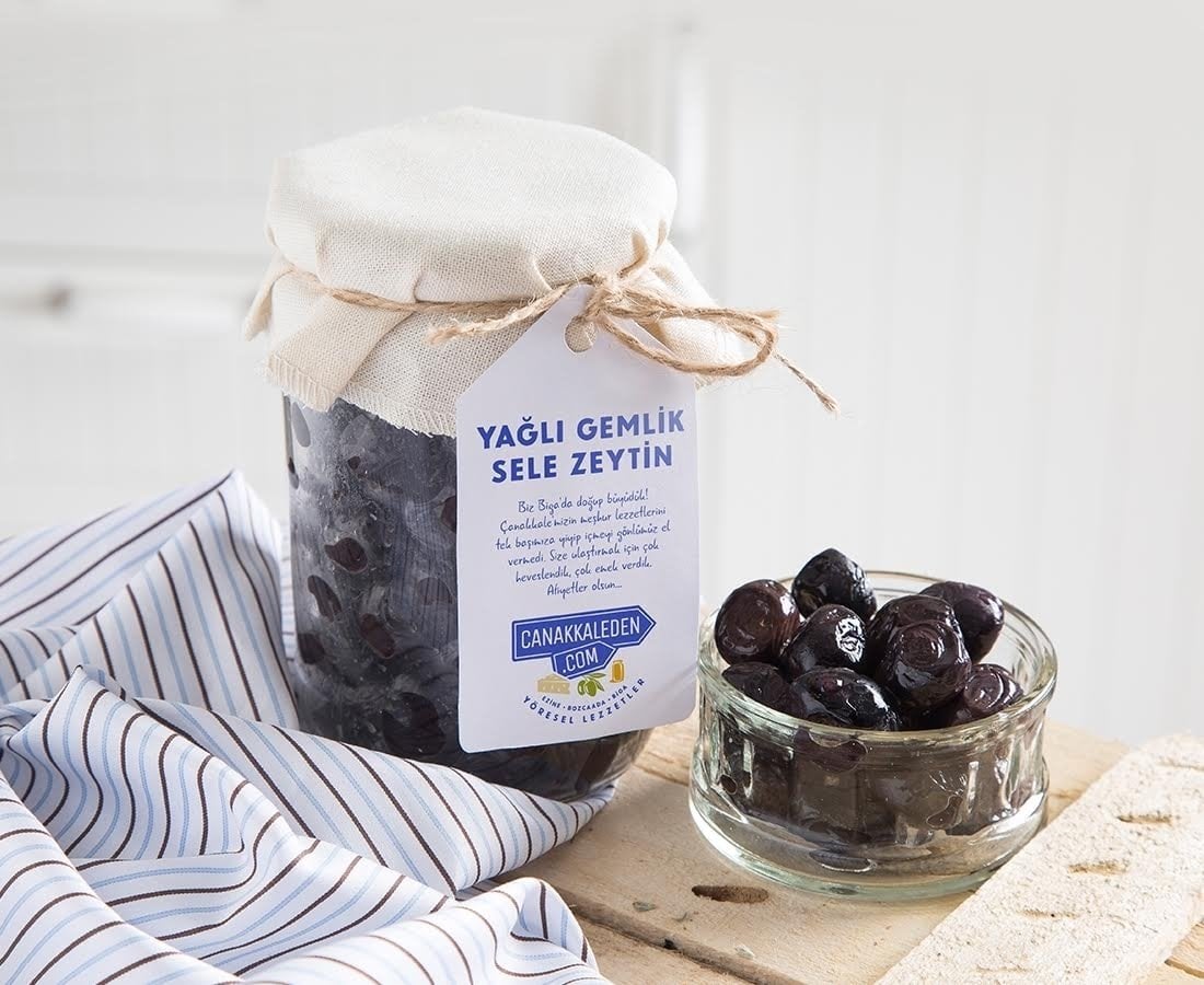 Gemlik Yağlı Sele Siyah Zeytin 380 Gr
