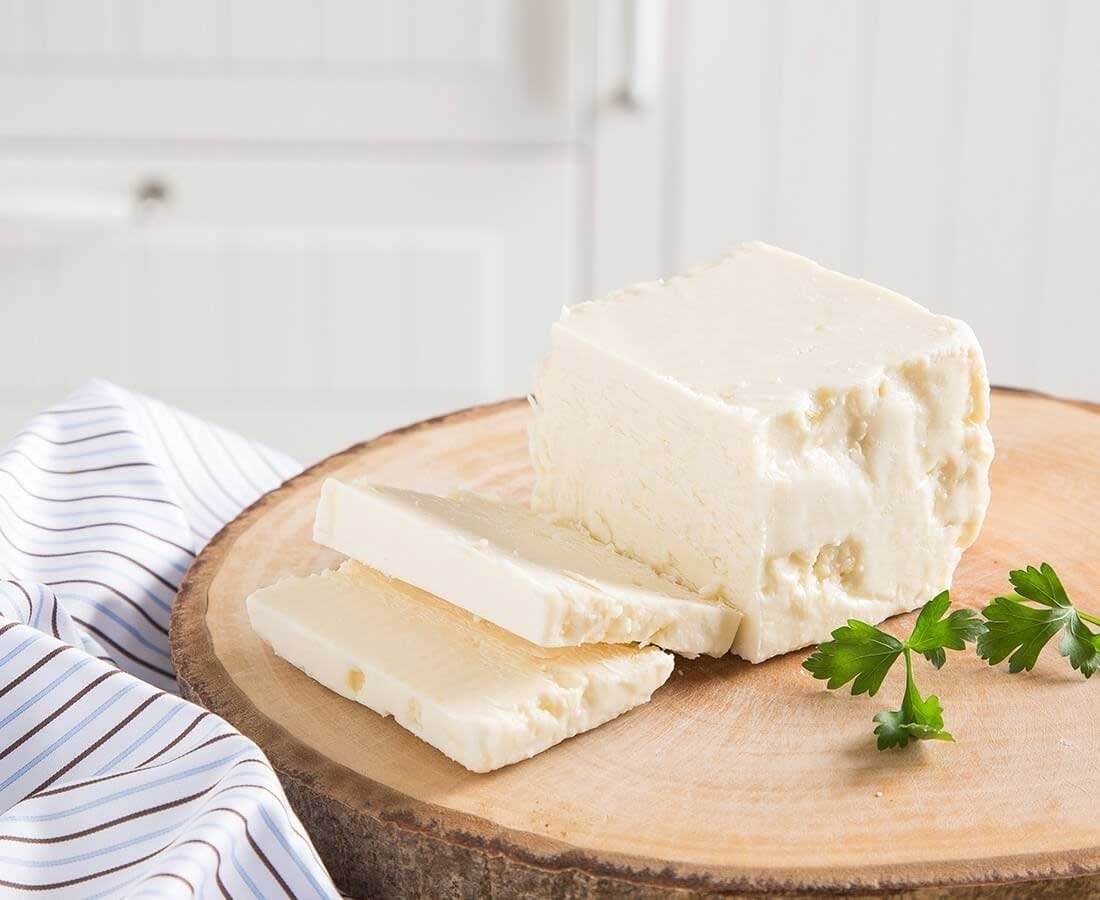 Tam Yağlı Sert İnek Peyniri 650 Gr